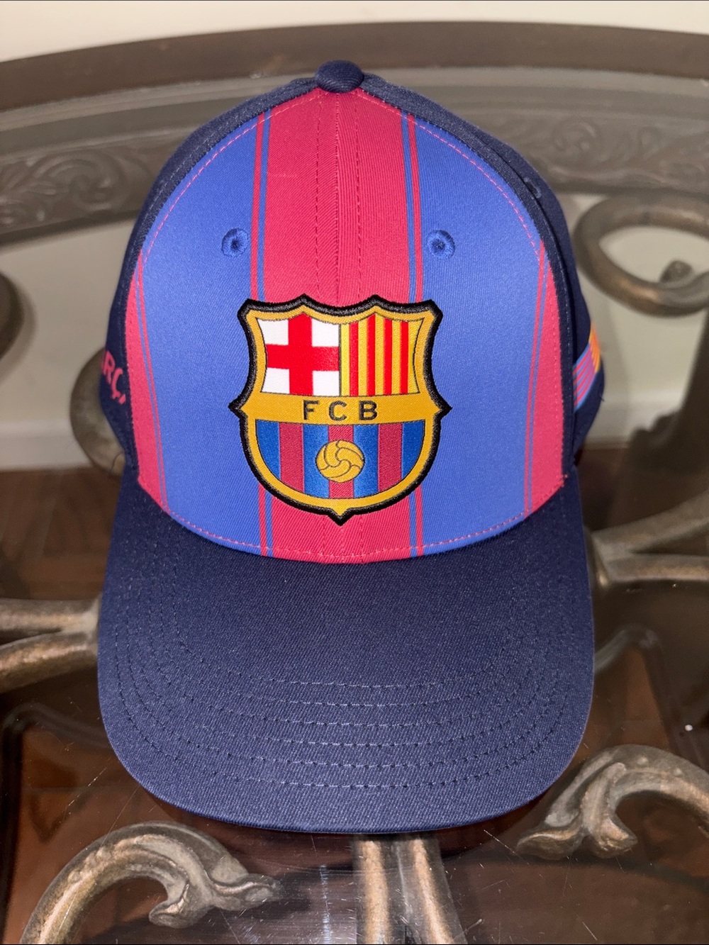 FC Barcelona Men’s Blue & Red Crest Baseball Cap adjustable
